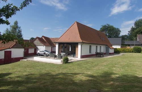 Azincourt House | In Azincourt (62310), Restored farmhouse - sleeps 7