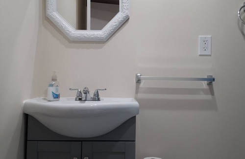 Ottawa Division Apartment | In Beacon Hill
