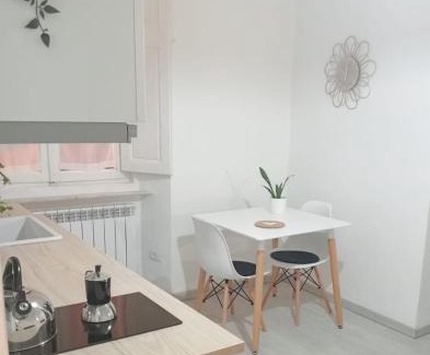 Livorno Apartment | In Borgo Apartment - Vicino al Mare