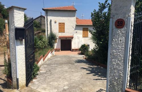 Valleggia Apartment | In campagna al mare