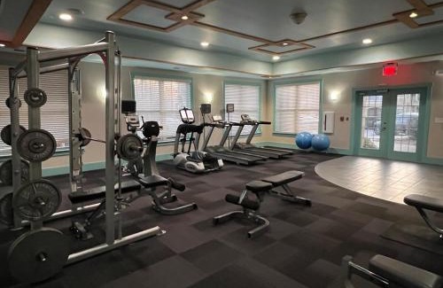 Executive Park Apartment | In Charlotte for Business or Pleasure - Amazing Location, Great Prices Sleeps-4 Instant Bookings Pools are still OPEN First Floor "Handicap Accessible"