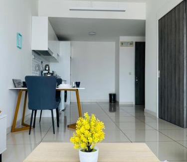 Pudu Apartment | In"Continew" Amazing Studio With Kitchen & Living Room