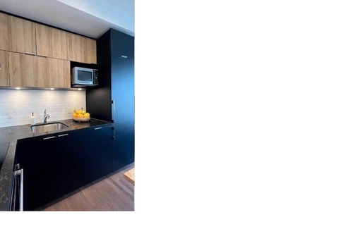 Markham Condo | In Heart of Markham Unionville, close to entertainment district.
