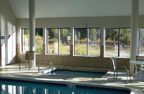 Lakeside Village House | In Keystone! On Lake! Hot Tub and Pool! Wood Fireplace! Views! Walk 2 Food! Big Unit
