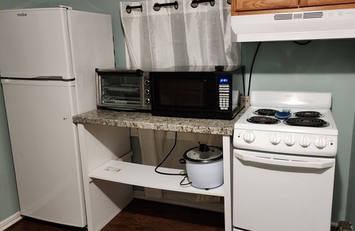 Hartford Apartment | In Law apt minutes from Downtown Hartford