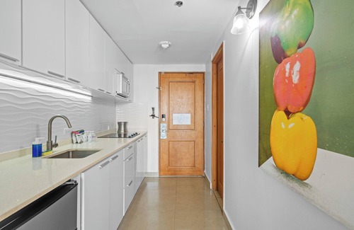 Puerta de Tierra Apartment | In Old San Juan | Oceanfront Apartment | Balcony | Sea Views | Pool