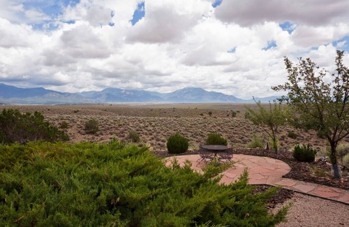 Arroyo Hondo Apartment | In Taos, Experience the Big Sky, See Forever, Privacy Galore!