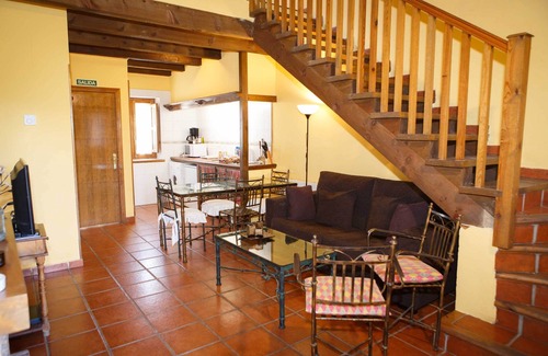 Horcajuelo de la Sierra Ski Chalet | In the Medium you can enjoy a large terrace with barbecue and a small front patio