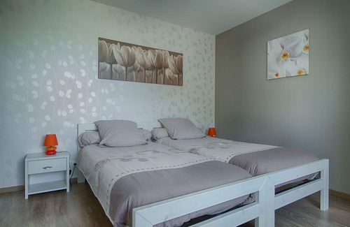Vauxaillon Bed & Breakfast | IN THE FLOWER GARDEN