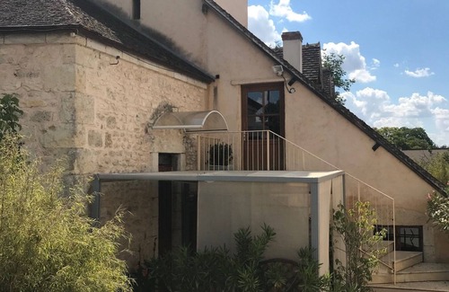 Saint-Florent-sur-Cher Apartment | In the heart of St Florent apartment le Colombier with small courtyard 10 mn from A71