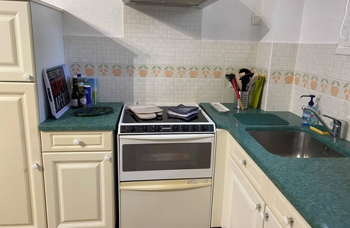 La Cotiniere Apartment | In the heart of La Cotinière, studio, private parking wifi