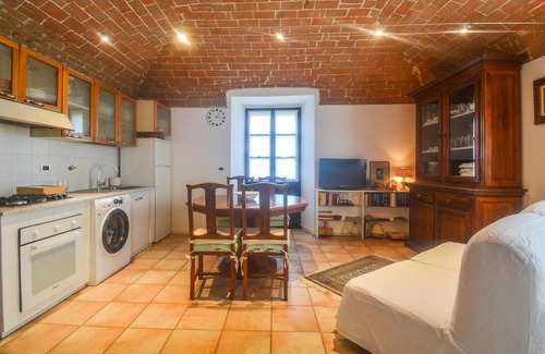 Monastero Bormida Apartment | In the heart of the village of Monastero Bormida welcomes you this beautiful apartment.