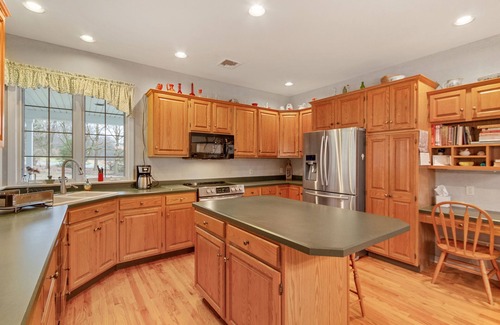 Ronks House | In the heart of Amish Paradise with GREAT view of Lancaster County!