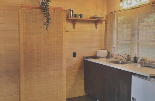 Muskoka Lakes Cottage | In the Heart of Muskoka- Lakefront Premium View! 8 Cabins