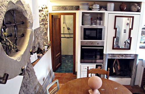 Villore House | IN THE HEART OF MUGELLO, ON A TORRENT, IN A SMALL HAMLET