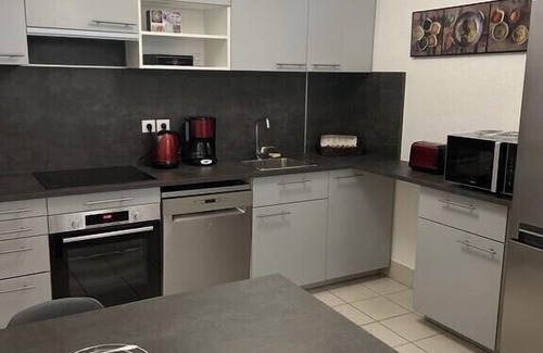 Verdun Apartment | In the heart of Verdun