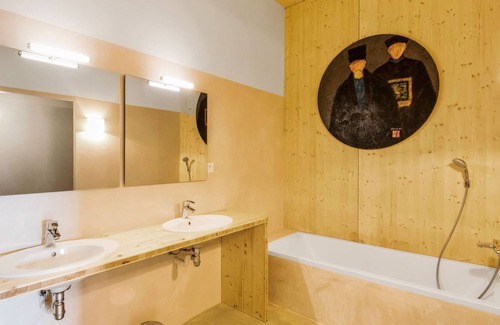 Teyssieres Cottage | In the middle of a private domain of 200 ha in the mountains