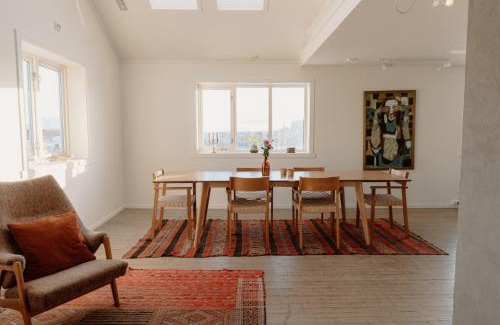 Stamsund Apartment | In the middle of Lofoten! Unique and spacious on the docks.