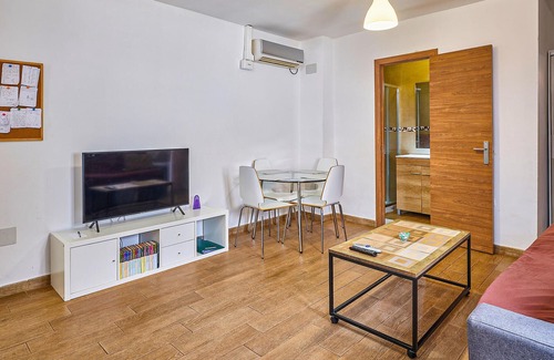 San Martin de la Vega House | In the outskirts of Madrid, this pleasant vacation home welcomes you in San Martin.