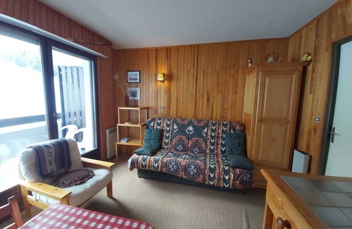 La Joue du Loup Apartment | In the sun at the foot of the slopes!