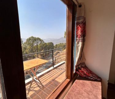 Lansdowne House | In the woods homestay Lansdowne