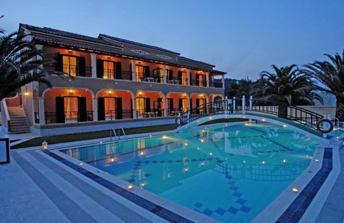 Termenades Apartment | In villa Luxury Ground Floor apartment with pool near Sidari