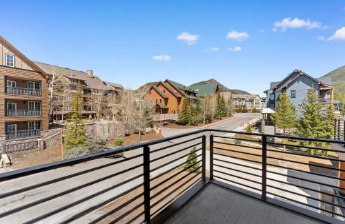 River Run Villa | Inas Way Townhomes Unit B by Summit County Mountain Retreats