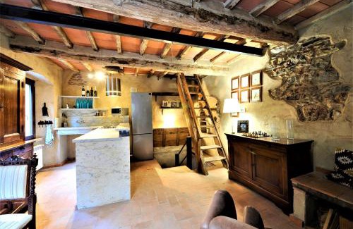 Colonnata House | Incantevole casa sul fiume, Relax e Natura ai piedi della Alpi Apuane