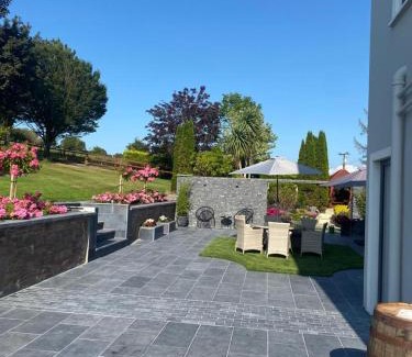 Dromin House | Inch View Lodge