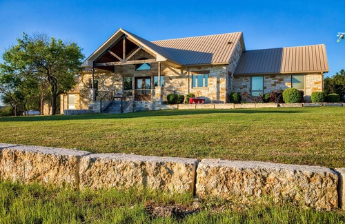 Meridian House | Inclusive Texas Ranch House on Secluded Exotic Ranch just South of Dallas