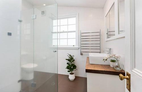 Pyrmont House | Incredible 3BR nearDarlingHarbor