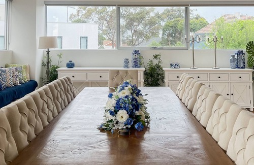 Mentone House | Incredible 5bed home + pool & hot tub + parking + walk to beach