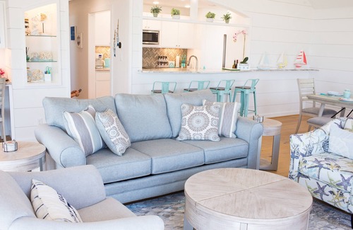 Pirates Beach House | Incredible beachfront home, dog-friendly, steps to sand and beach