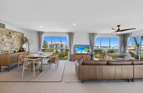 Mooloolaba Apartment | Incredible Beachside Penthouse-RIVA11