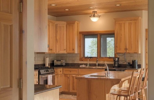 Wisconsin House | Incredible Custom Log Home w/Lake Views for Days