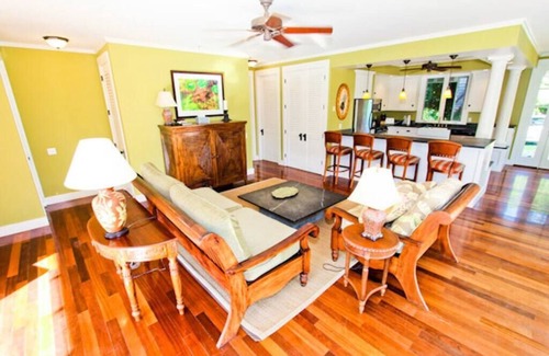 Kekaha House | Incredible Kekaha Beachfront Estate for 10!