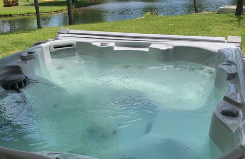 Treasure Lake House | Incredible Lakefront Property with Year Round Hot Tub; Bring the Whole Family