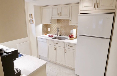 Logan Circle Apartment | Incredible Location, steps from 14th!