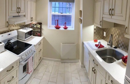 Logan Circle Apartment | Incredible Location, steps from 14th!