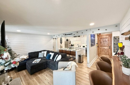 Peak 8 Apartment | Incredible Ski in Ski out Peak 8