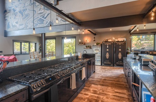 Deadwood Cabin | Incredible Views from Spacious Hillside Lodge Access to Clubhouse w/2 Pools