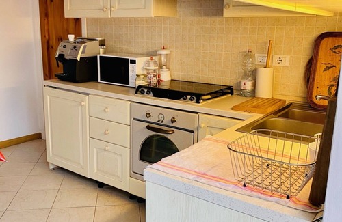 Follo Apartment | INDEPENDENT APARTMENT FOR 5 PEOPLE IN THE HILLS A FEW KILOMETERS FROM LERICI