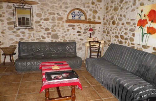Le Boulou Apartment | independent furnished apartment 60 m2
