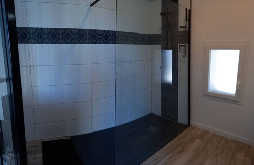 Monbahus Bed & Breakfast | Independent guest room