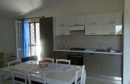 Ognina Villa | Independent house with garden, 200 m to the sea, quiet, WiFi, aircon, 9 people