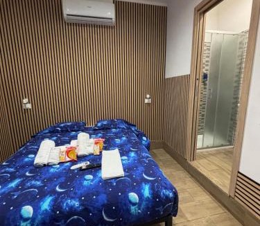 Prenestino-Labicano House | Independent INT-E Room with Bathroom and Break Corner