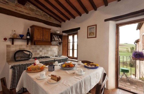 San Giovanni d'Asso Villa | INDEPENDENT VILLA WITH POOL IN THE HEART OF TUSCANY