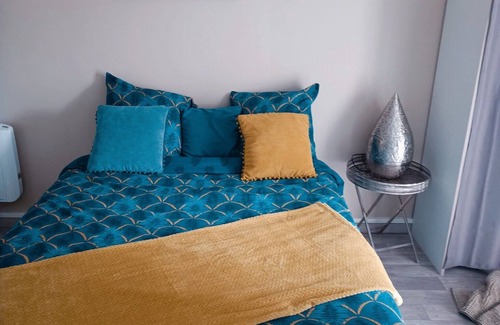 Tignieu-Jameyzieu Apartment | Independent studio in villa with swimming pool