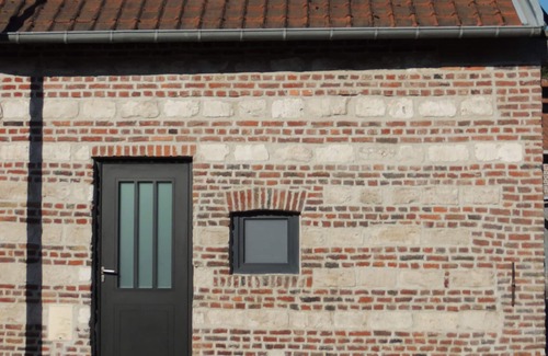 Pres Apartment | Independent studio, ideal for business men or women or couples