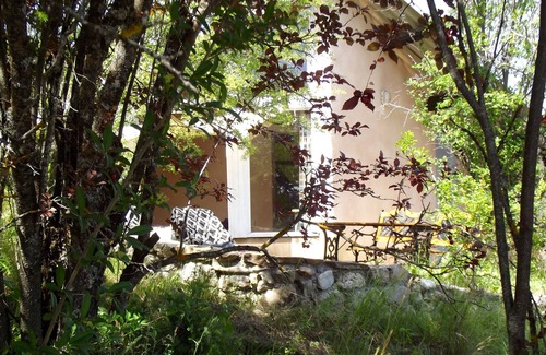 Oze House | Independent unusual cottage, quiet, countryside in kind, 2 people.